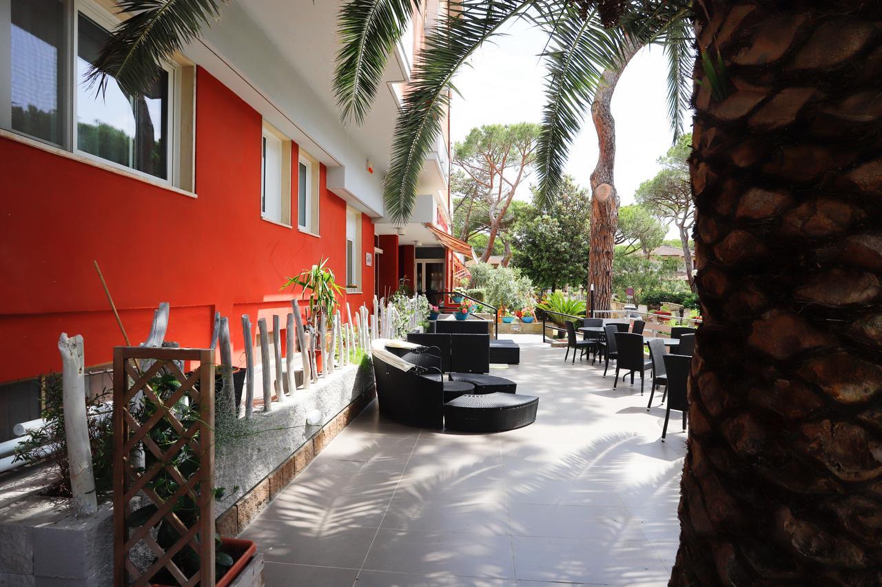 Hotel Grifone Принчипина-а-Маре Экстерьер фото